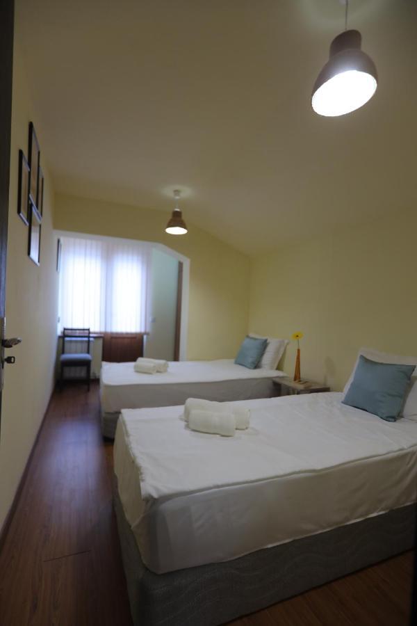 Old Friends Guesthouse Gjoumri Kültér fotó